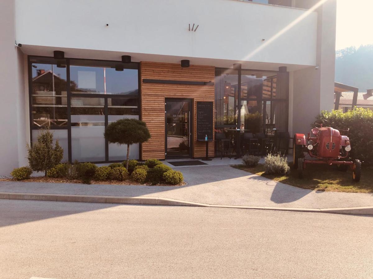 Na Vasi Restavracija In Prenocisca Hotel Skofja Loka Bagian luar foto