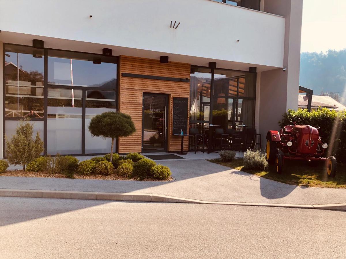 Na Vasi Restavracija In Prenocisca Hotel Skofja Loka Bagian luar foto