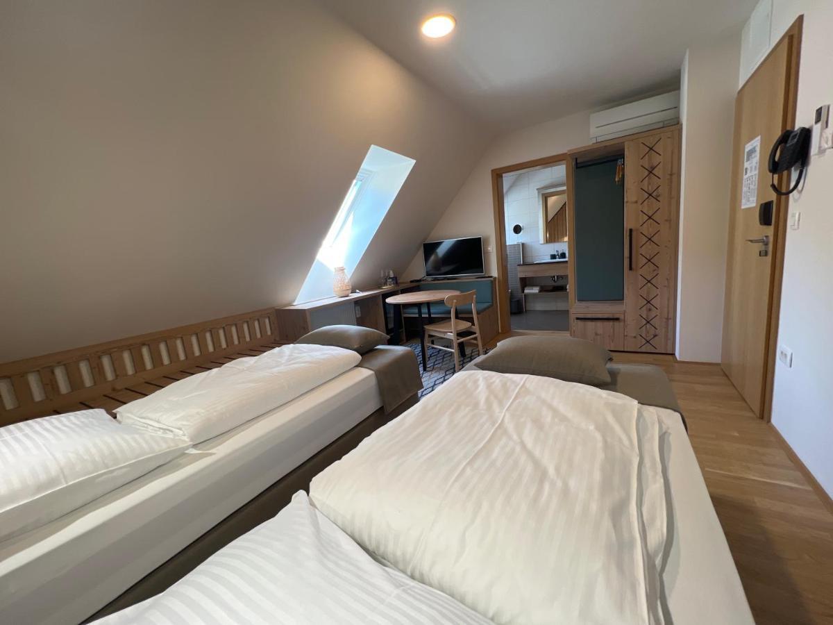 Na Vasi Restavracija In Prenocisca Hotel Skofja Loka Bagian luar foto